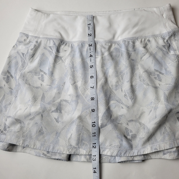 LULULEMON Pace Rival Skirt White 4 Tall - Picture 9 of 11
